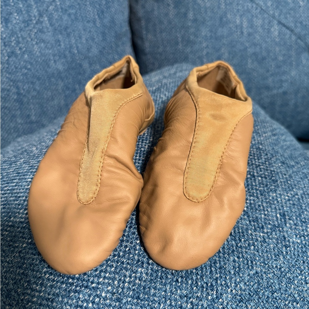 Bloch Tan Kids Jazz shoe